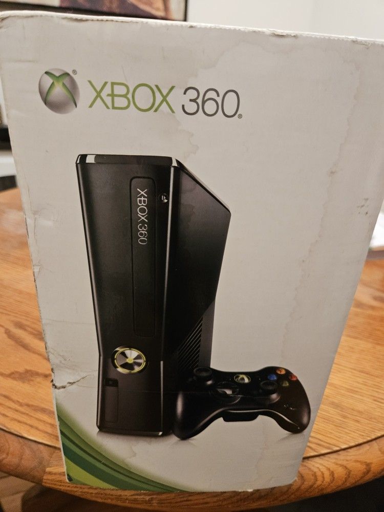 Xbox 360 4gb OG Console 250gb Hard Drive Installed.