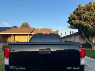 Toyota Tundra Undercover Tonneau cover 6.5ft