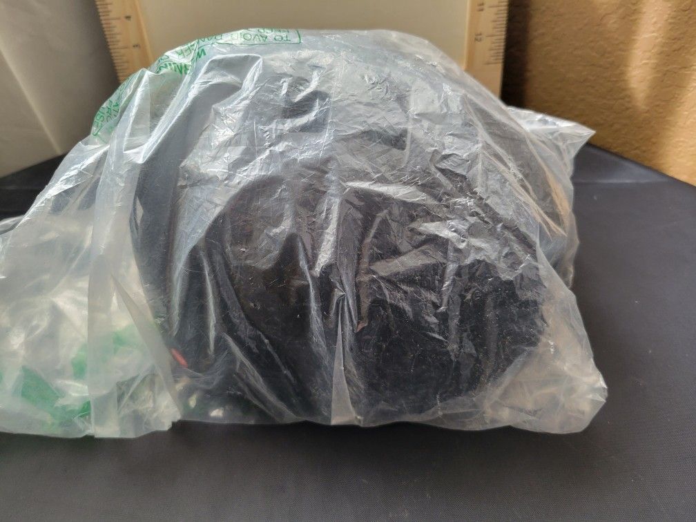 UP FOR SALE SCHWINN SEQUEL ERT MAT BLACK HELMET SM
