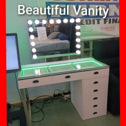 💥 Beautiful Led Lighted Vanity