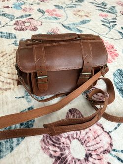 Leather DSLR Crossbody Camera Bag