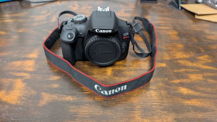 Canon Rebel T7 - DSLR Camera with Multiple Lenses