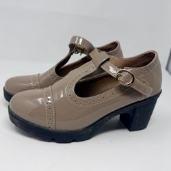 Women’s Heel Size 7