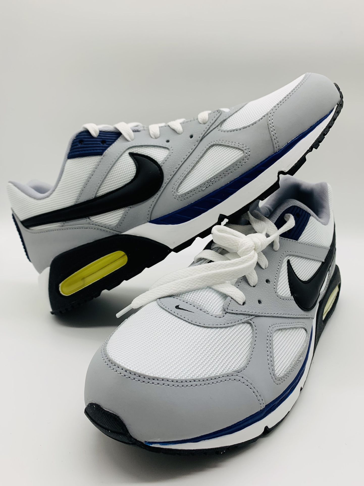 New !! NIKE AIR MAX IVO blue, gray, black Size 11.5 12 for Sale in San Diego, CA - OfferUp