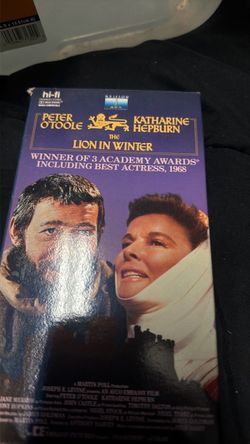 VHS the lion in the winter