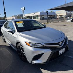 2019 Toyota Camry Hybrid