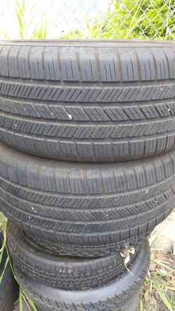 2 tires Goodyear 275/45R20