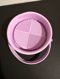 Makeup Brush Cleaner, Etercycle Foldable Silicone Brush Cleaner Bowl Srubber, Portable Washing Tools for Makeup Brush,Powder Puff,Sponge (Purple)
