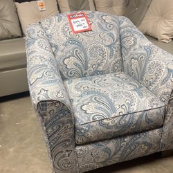 Accent chairs 399 each
