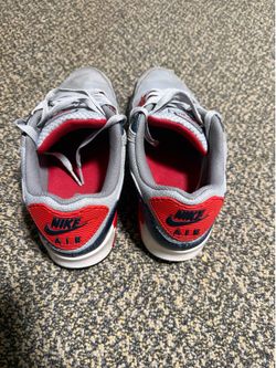 Nike Air Force’s size 9