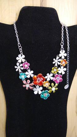 Enameled necklace 14" adjustable to 19" legnth