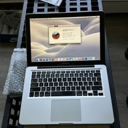 Apple MacBook Pro 2020 Software 500GB