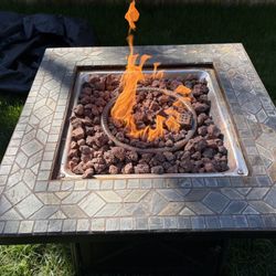 Propane Fire Pit Table (Propane Tank Included!)