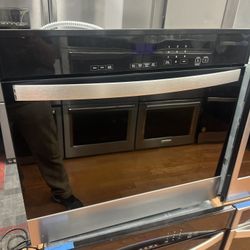 Whirlpool Single Wall Oven 30”  2024