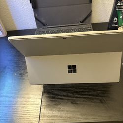 Microsoft Surface 12” pro 7 windows 2-in-1 computer intel core i7 16gb
