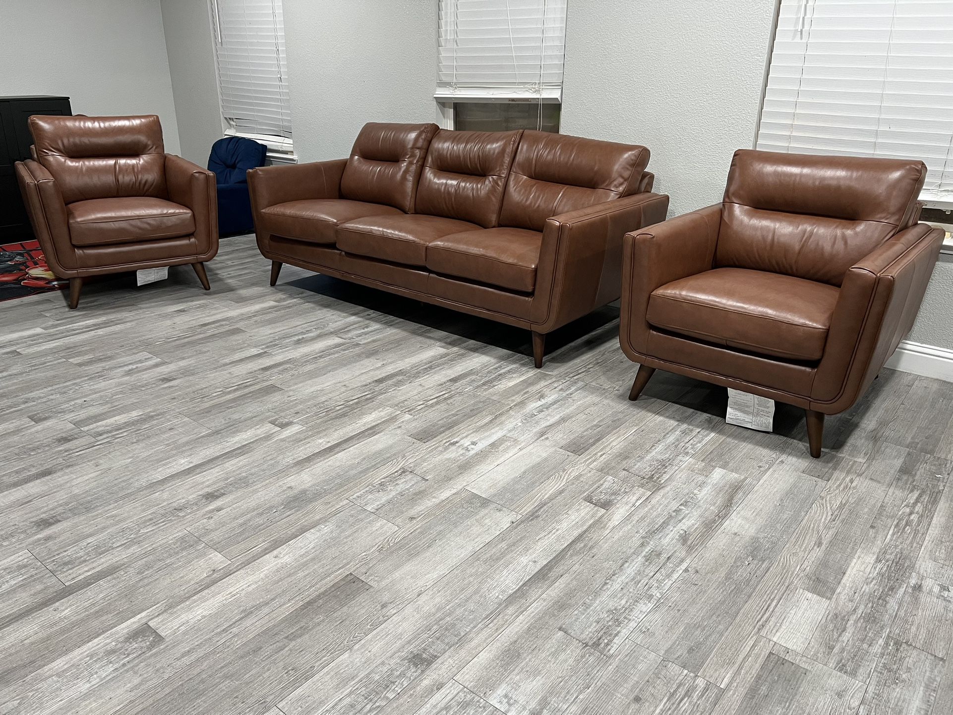 Leather Sofa And Chairs ! Top Grain Leather Couches ! Leather Sofas ! Living Room Set Free Delivery