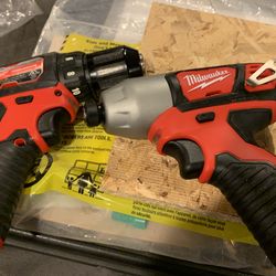 Milwaukee 12 V Drill And Impact 