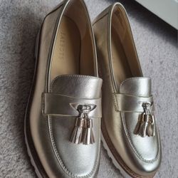Talbots gold metallic leather tassel loafers
