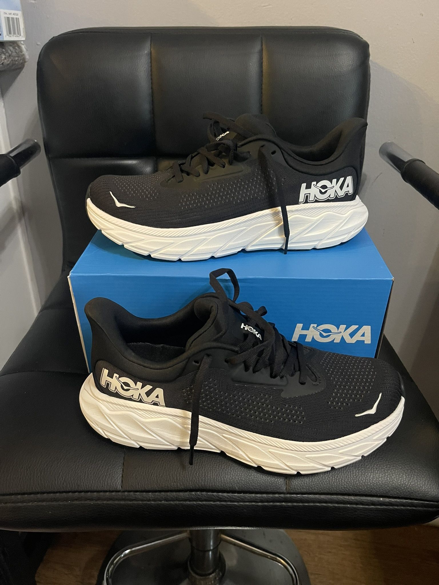 Hoka Arahi 7/ Size 9B Men’s $95