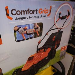 BLACK &DECKER CORDED LANW MOWER NEW