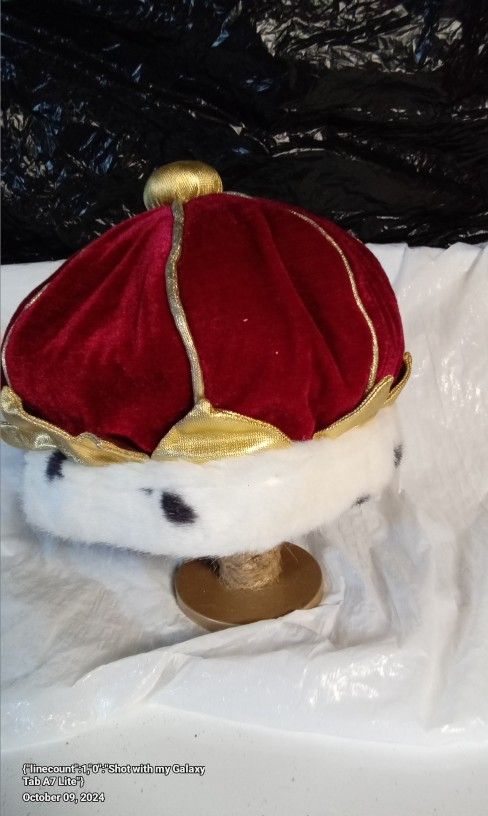 Fabric Kings Crown $5