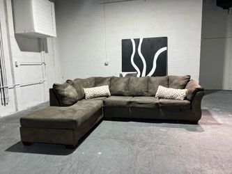 SECTIONAL COUCH SOFA