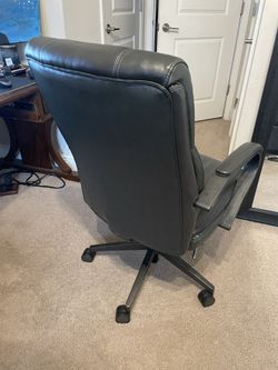 Belterra mid back manager chair sale