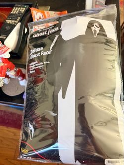 Ghostface Scream Deluxe Shimmer Costume
