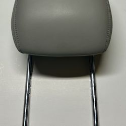 2010-2016 Mercedes-Benz E350 E500 E550 Coupe Front Left or Right Headrest Gray Z