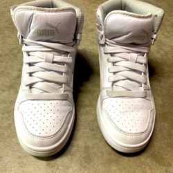 PUMA KIDS SIZE 4 HIGH TOPS WHITE