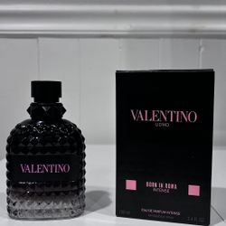 Valentino Born In Roma Intense (100mL Eau de Parfum Intense)