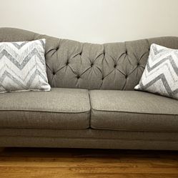Queen-size Sleeper Sofa with Mattress