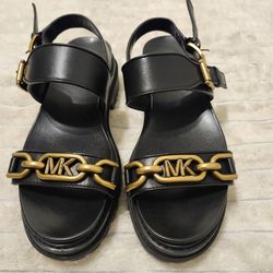 Sandalias MICHAEL KORS SIZE 6.5M