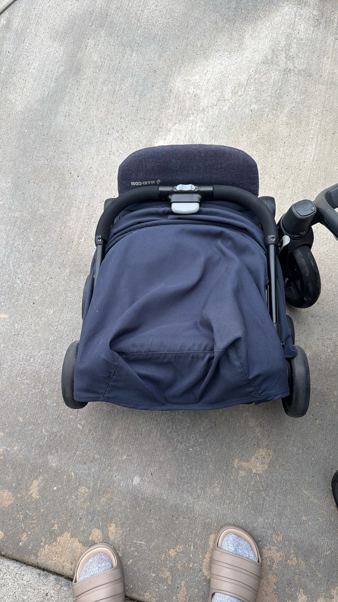 FREE Maxicozy Portable Stroller 