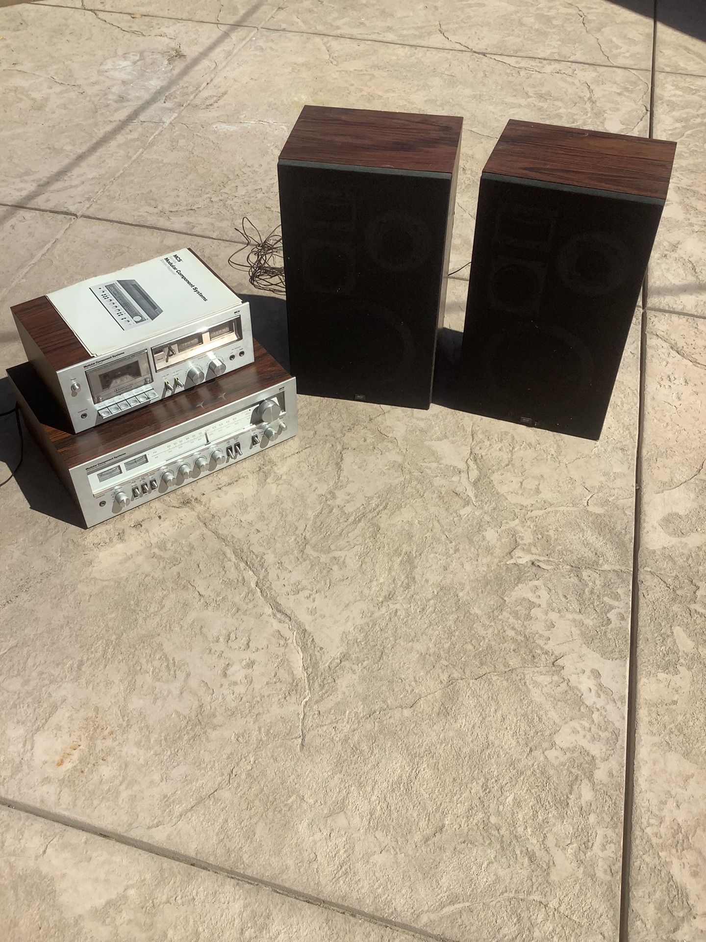 MCS Stereo Receiver Cassette Speakers 20.5x12x9.5in