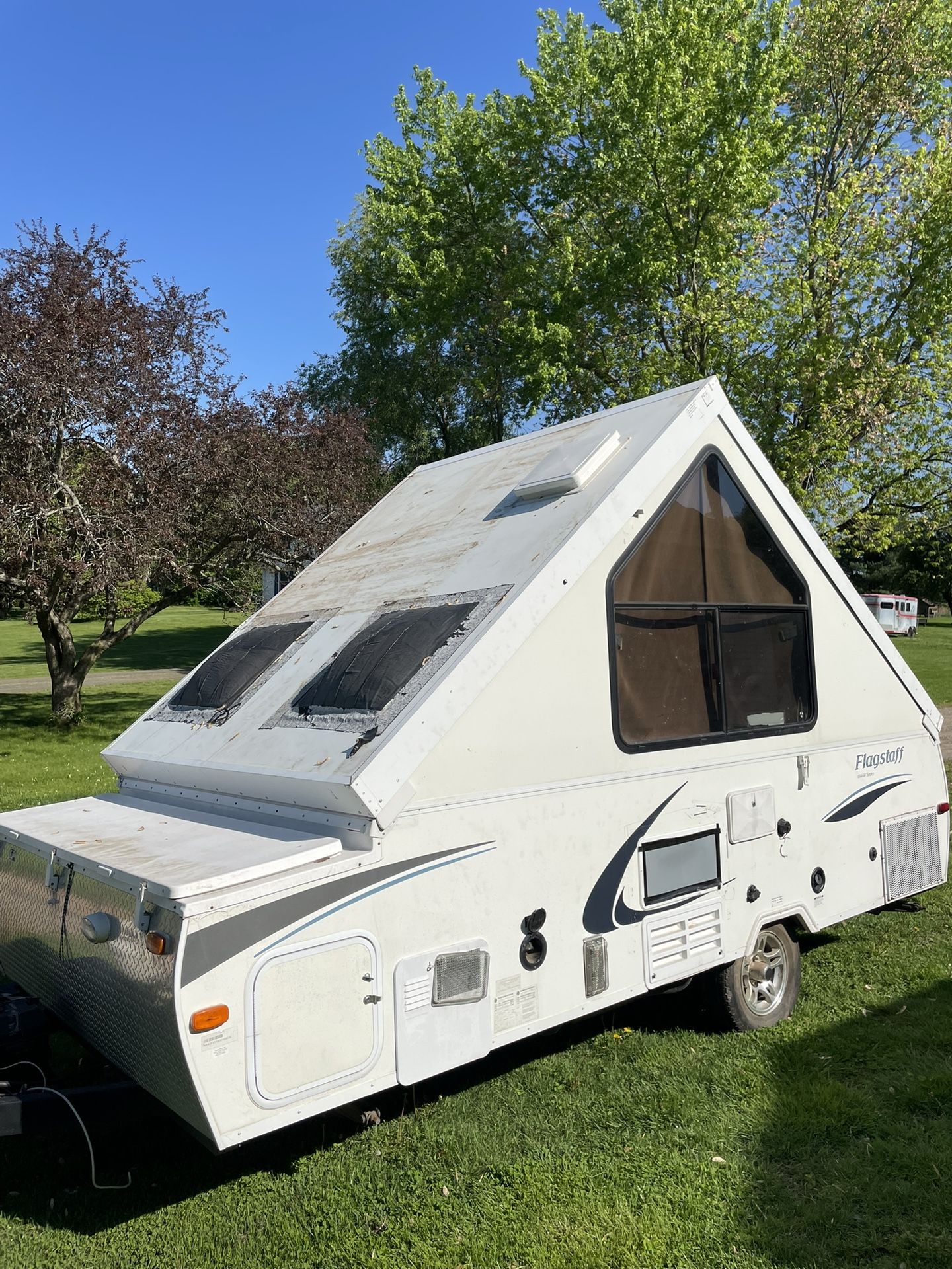 Nice Pop Up Camper 1 Owner