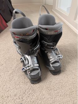 Nordica Ski Boots (Women's Size 9, Men's Size 8)