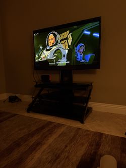 Samsung 60" Flagship F8500 Plasma TV Bundle + 3x 3D Glasses