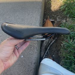 Bontrager Affinity road Saddle