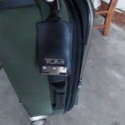 Luggage 🧳 Brand Tumi Elegant Great Condiction 