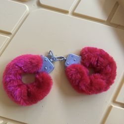 Hand Cuffs 