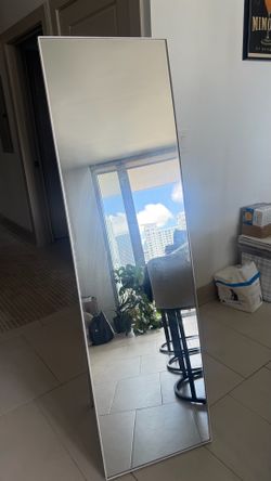 5’6 Mirror on a leaning 2 leg Stand!