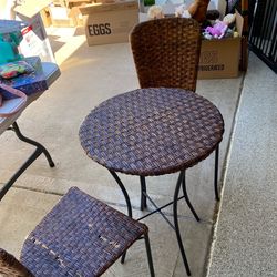 Table and 2 chairs