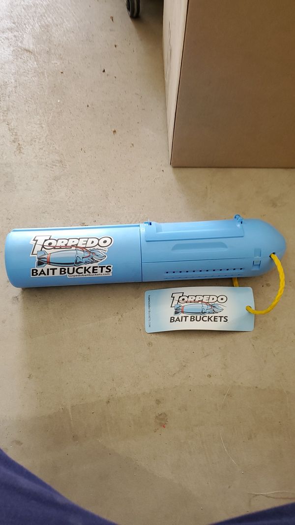 Torpedo Bait Bucket Tank for Kayak Fishing for Sale in Westchester, CA
