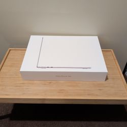 Apple Macbook Air 13" M4 Silver New (NIB)