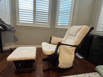 Gliding Chair Ottoman Set