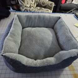 Small pet bed
