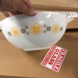Pyrex Cinderella Dish