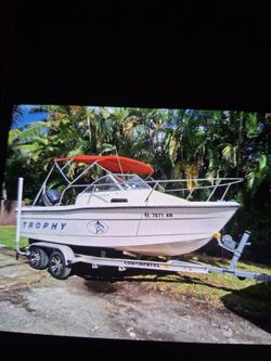 1998 BAYLINER TROPHY  CON MOTOR 4TIEMPOS