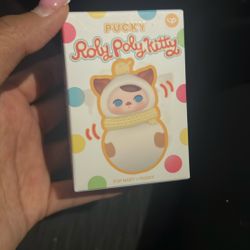 Pucky Roly Poly Kitty Series Figure 